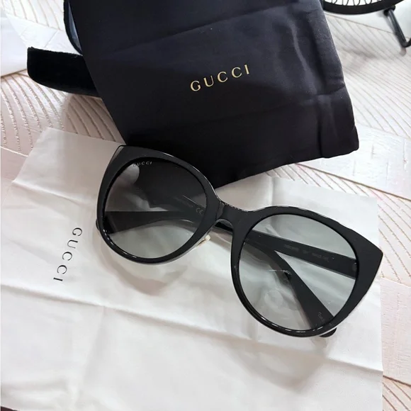 Gucci sunglasses - Picture 3 of 14